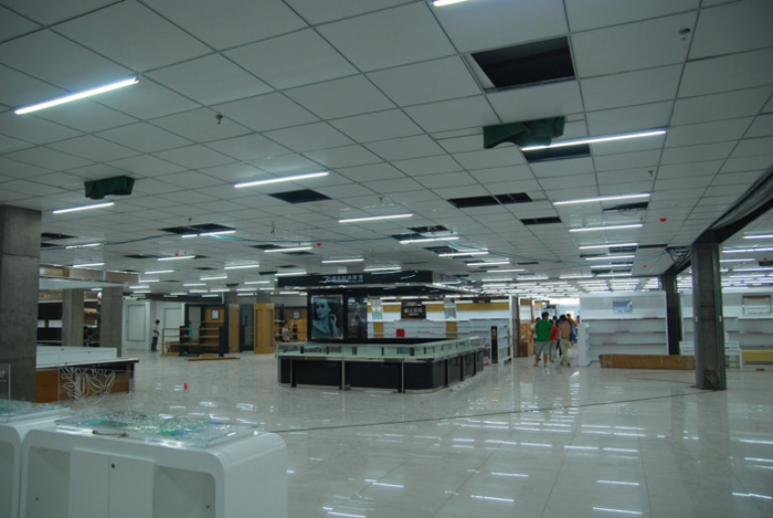 渤?；▓@百盛購(gòu)物廣場(chǎng)